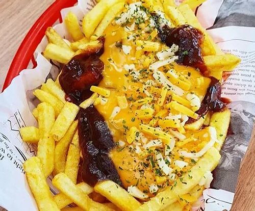 Monatsspecial Juli: BBQ Cheese Fries